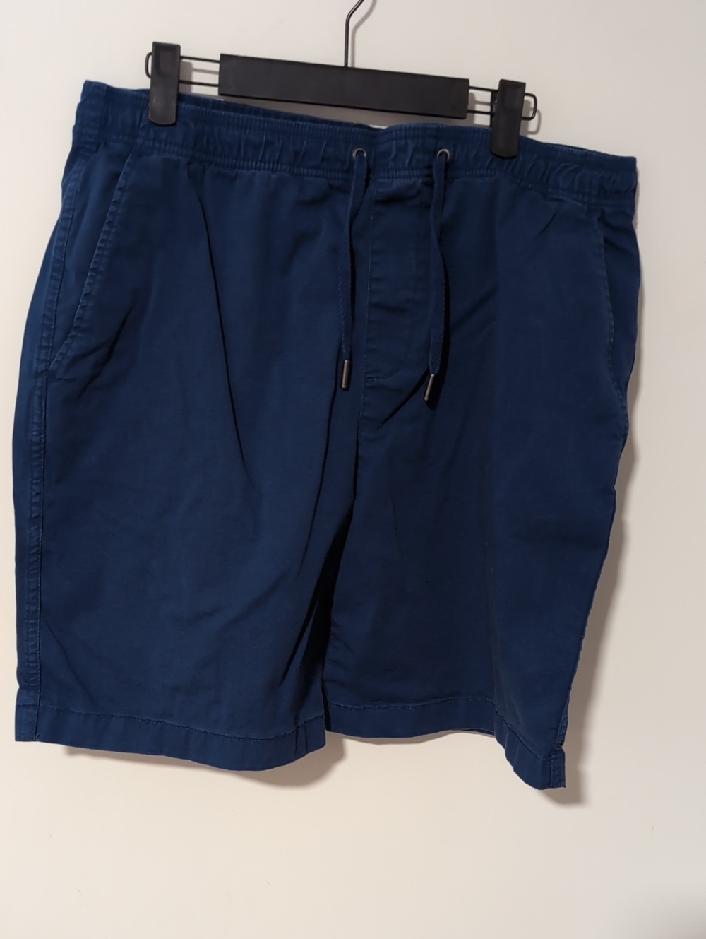 GAP Men's Drawstring Athletic Shorts - Navy Blue